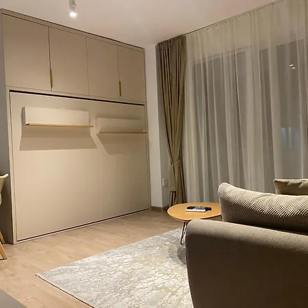 Golden Nook Apartment Podgorica Exterior photo